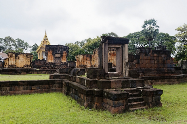 Prasat Sa Kamphaeng Yai-016